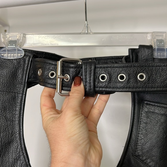 Midtown Motorcycles NYC Leather Chaps- Large - Picture 6 of 10